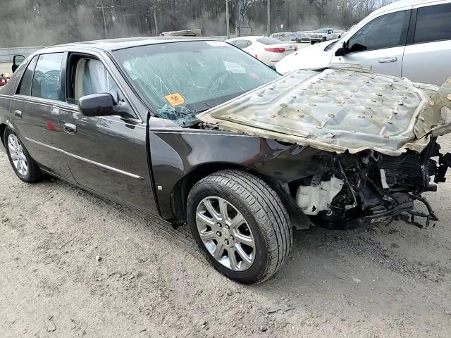 2008 Cadillac DTS - Image 11