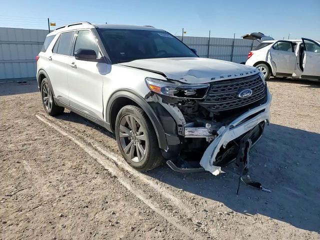 2022 Ford Explorer - Image 11