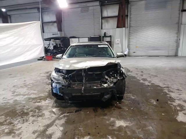 2013 Toyota Avalon - Image 10