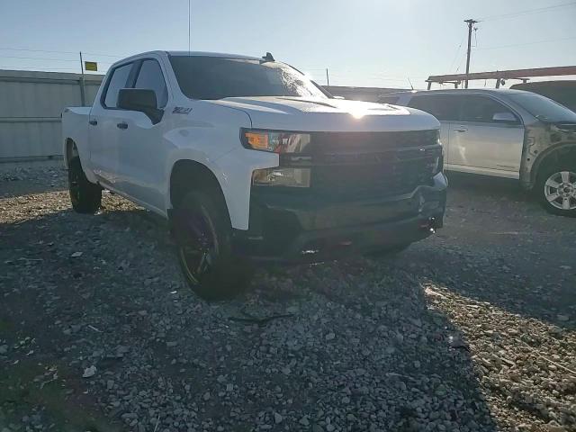 2019 Chevrolet Silverado - Image 10