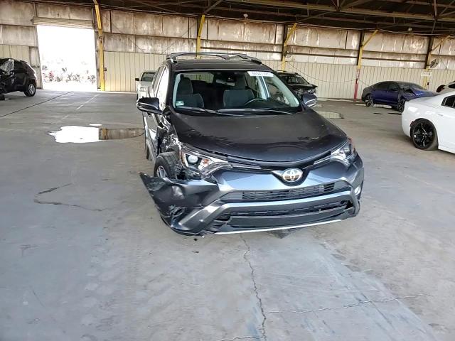 2018 Toyota RAV 4 - Image 10