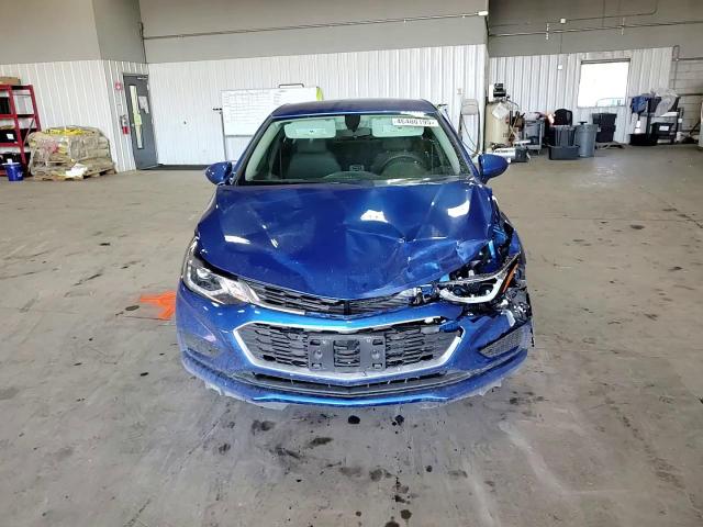 2018 Chevrolet Cruze - Image 11