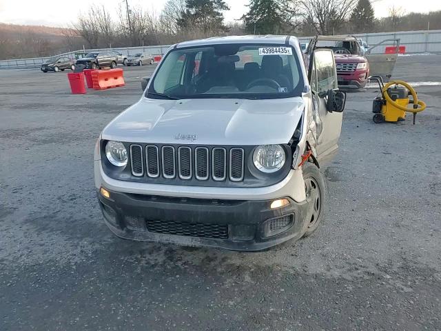 2016 Jeep Renegade - Image 12