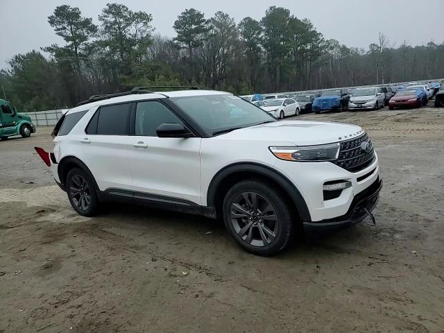 2022 Ford Explorer - Image 11