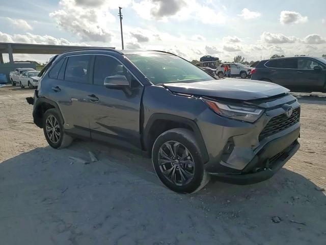 2024 Toyota RAV 4 - Image 14