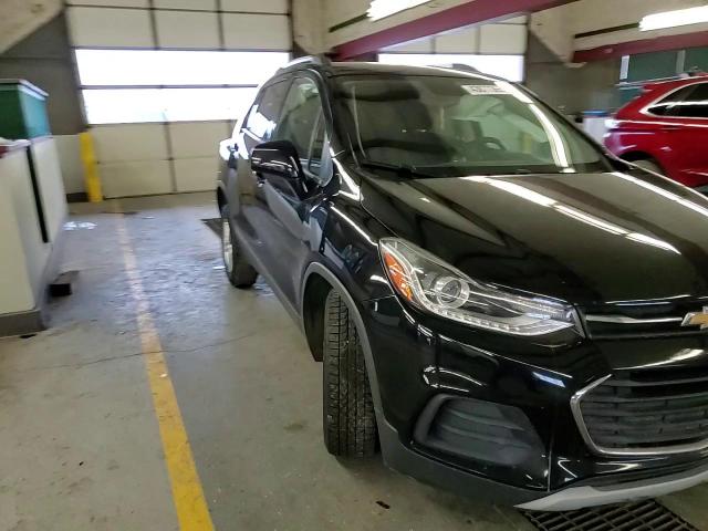 2017 Chevrolet Trax - Image 11