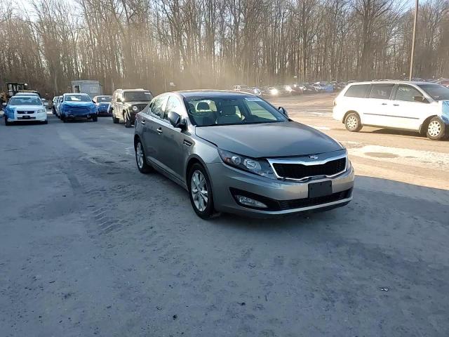 2013 Kia Optima - Image 11