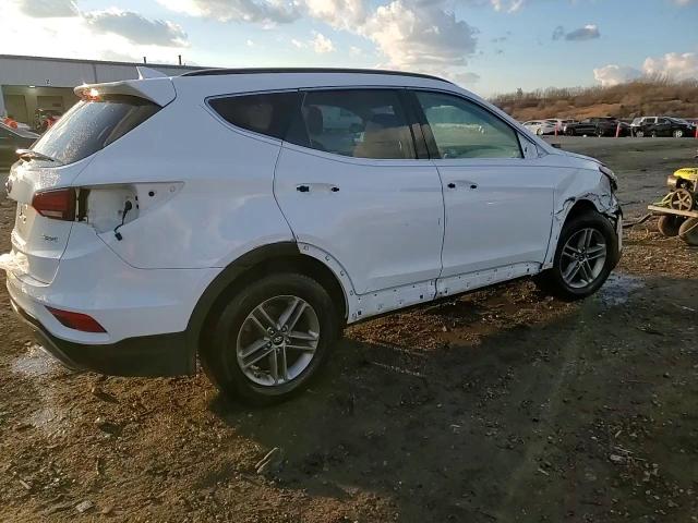 2017 Hyundai Santa Fe - Image 15