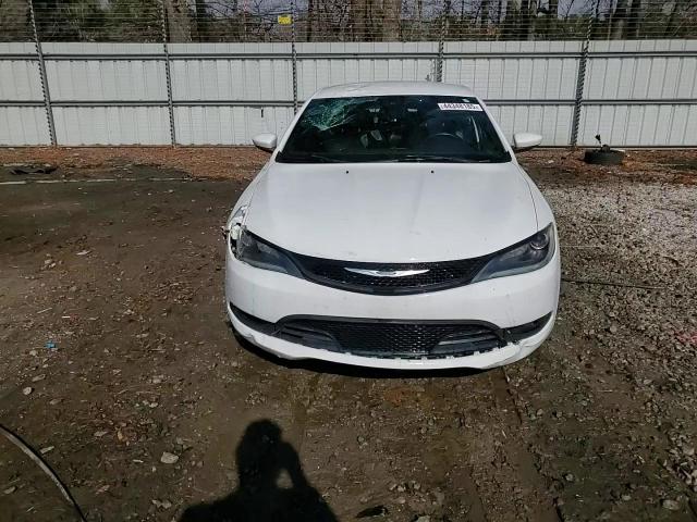 2015 Chrysler 200 - Image 13