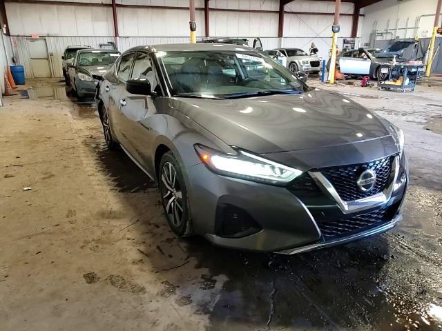 2019 Nissan Maxima - Image 13