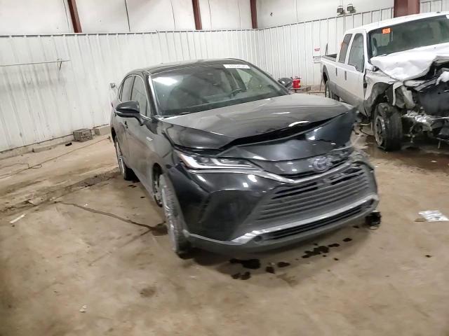 2021 Toyota Venza - Image 12