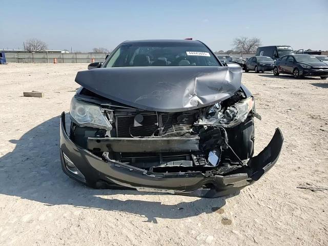 2014 Toyota Camry - Image 11
