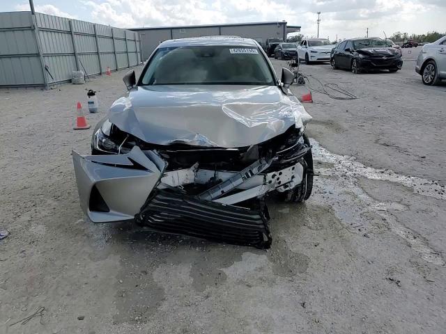 2019 Lexus IS - Image 10