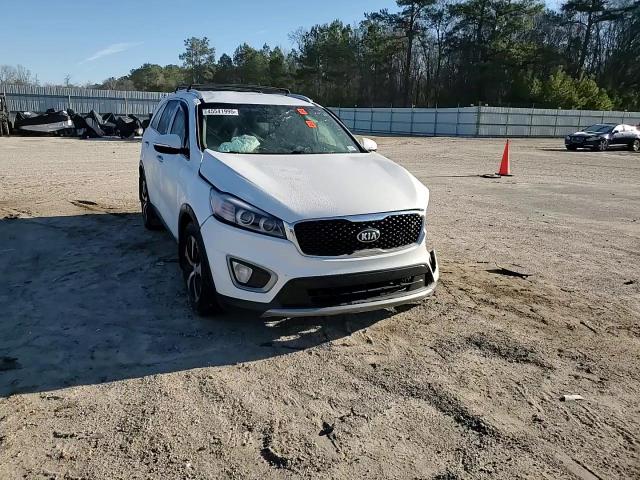2016 Kia Sorento - Image 11