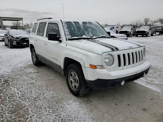 2015 Jeep Liberty (Patriot) - Image 11