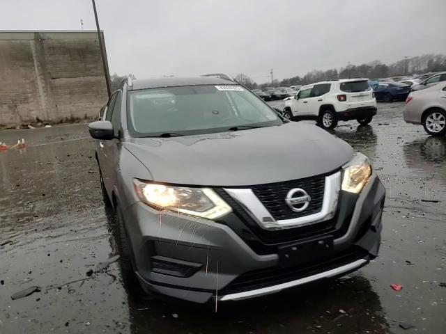 2017 Nissan Rogue - Image 11