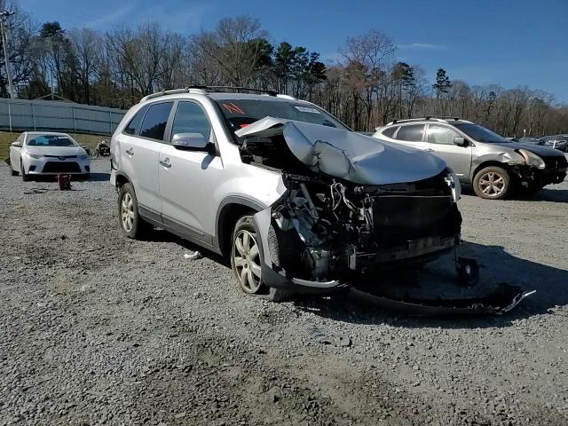 2011 Kia Sorento - Image 12