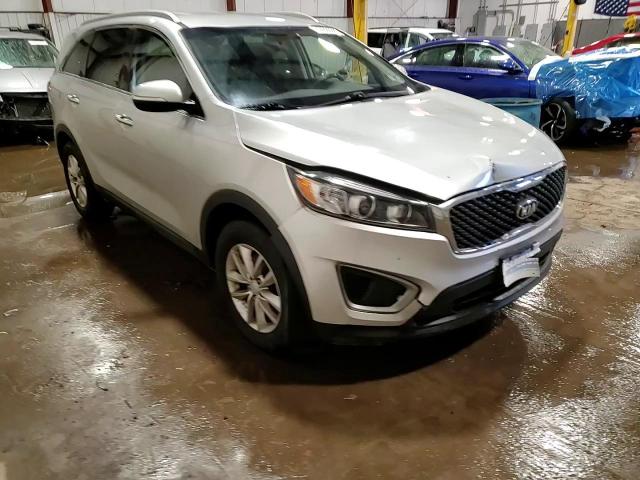 2017 Kia Sorento - Image 14