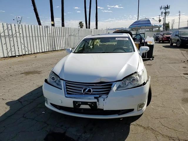 2012 Lexus ES - Image 11
