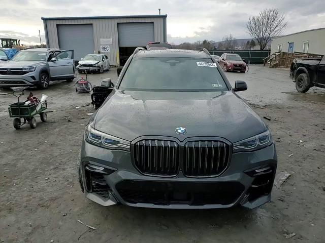 2022 BMW X7 - Image 12