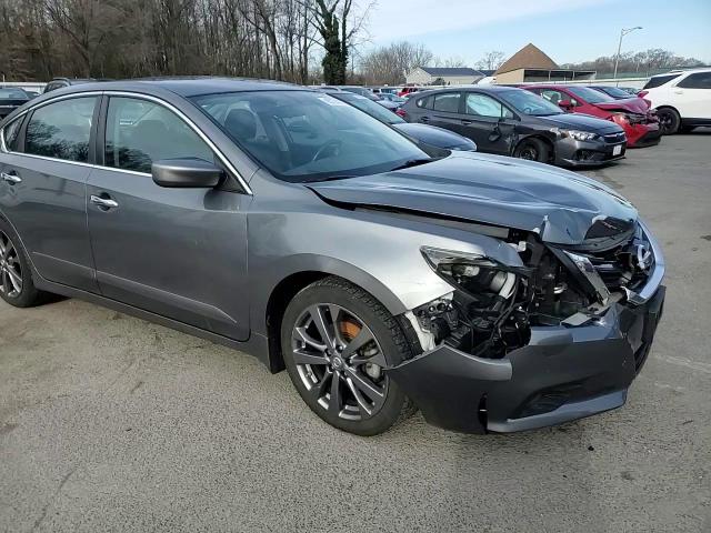 2018 Nissan Altima - Image 11
