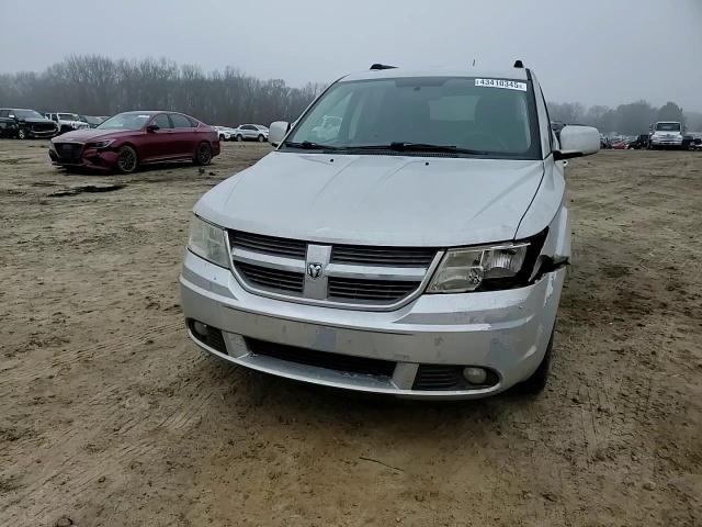 2010 Dodge Journey - Image 11