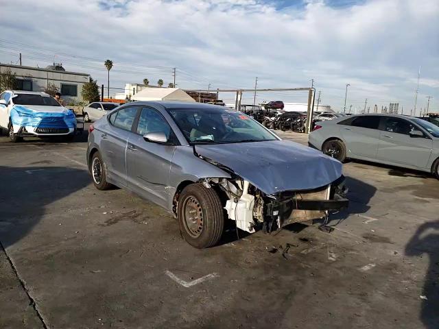 2017 Hyundai Elantra - Image 11