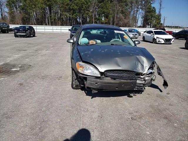 2003 Ford Taurus - Image 10