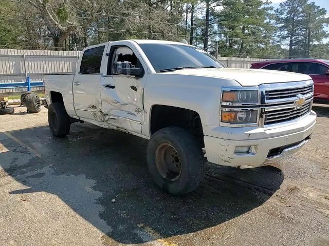 2015 Chevrolet Silverado - Image 13