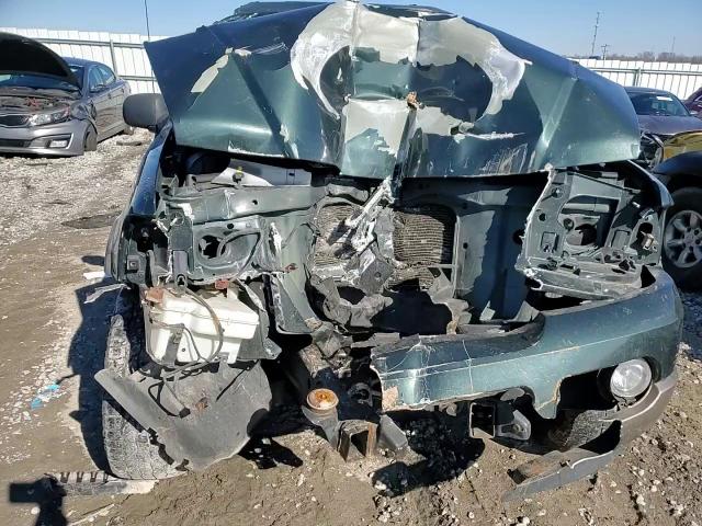 2004 Ford Explorer - Image 11