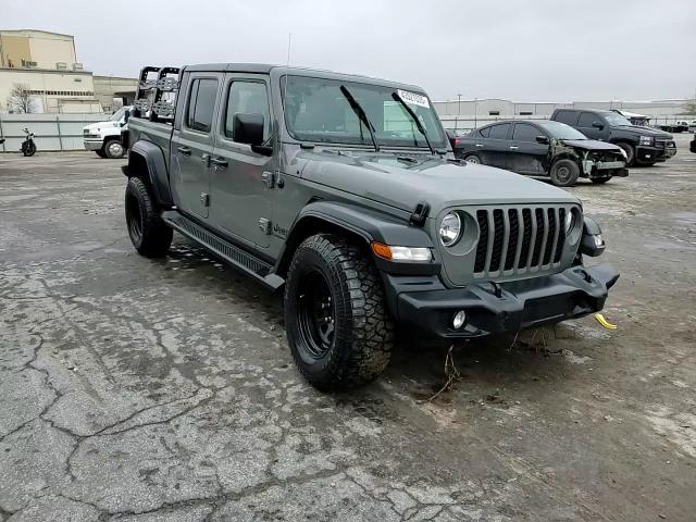 2020 Jeep Gladiator - Image 11