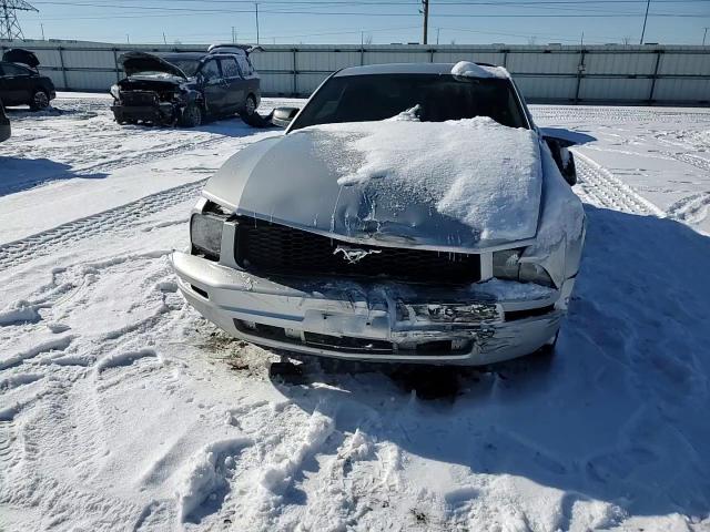 2009 Ford Mustang - Image 10