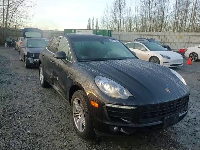 2016 Porsche Macan - Image 12