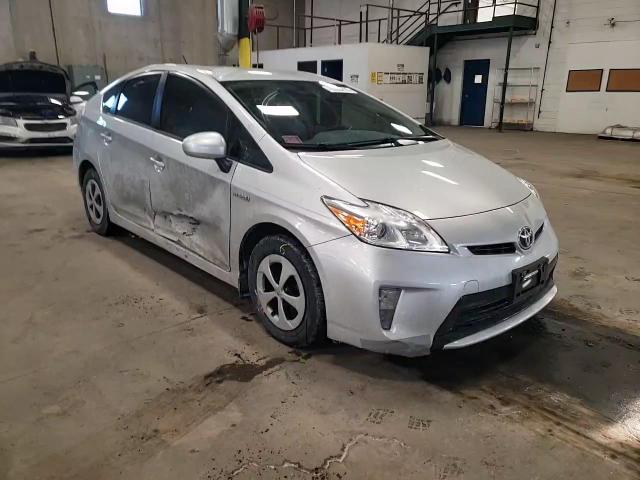 2013 Toyota Prius - Image 10
