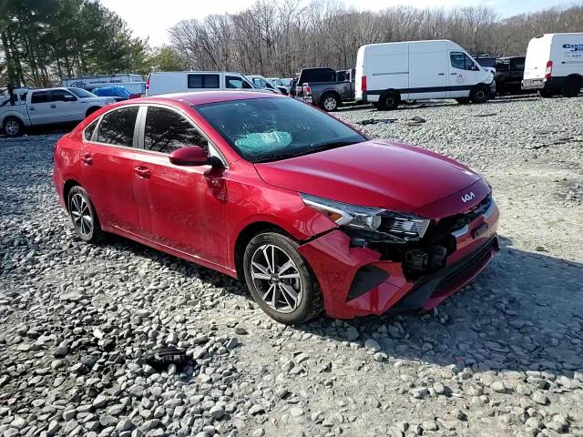 2023 Kia Forte - Image 10