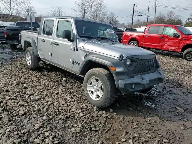 2020 Jeep Gladiator - Image 10