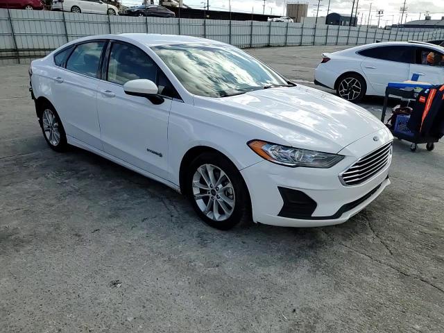 2019 Ford Fusion - Image 10