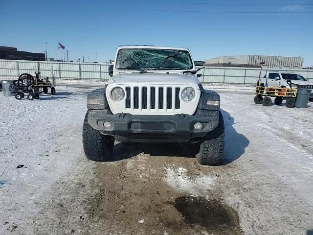 2020 Jeep Wrangler - Image 12