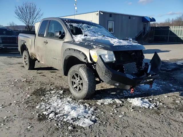 2006 Nissan Titan - Image 10