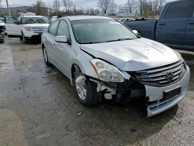2010 Nissan Altima - Image 10