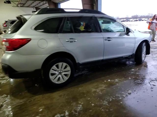 2019 Subaru Outback - Image 14