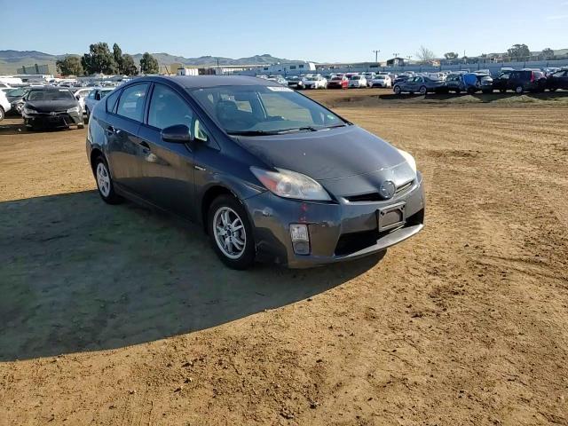 2011 Toyota Prius - Image 11