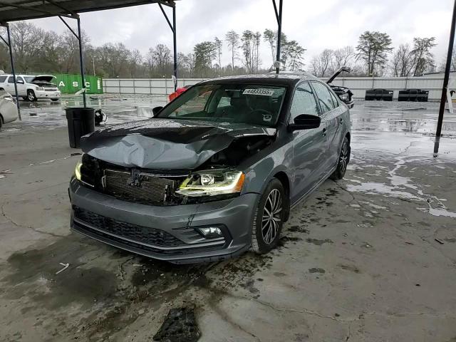 2018 Volkswagen Jetta - Image 10