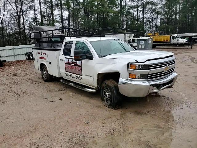 2016 Chevrolet Silverado - Image 11