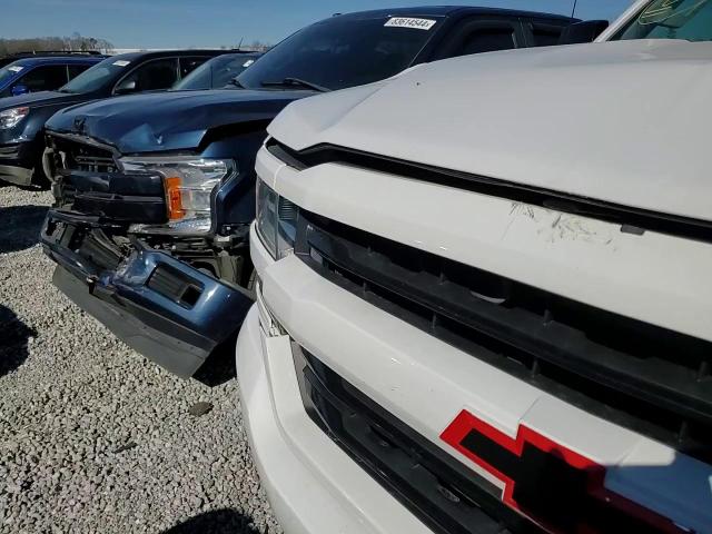 2017 Chevrolet Silverado - Image 11
