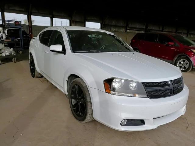 2014 Dodge Avenger - Image 11