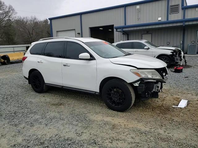 2016 Nissan Pathfinder - Image 10