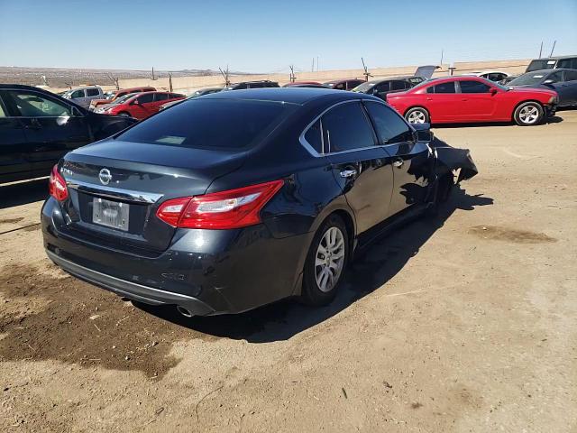2017 Nissan Altima - Image 14