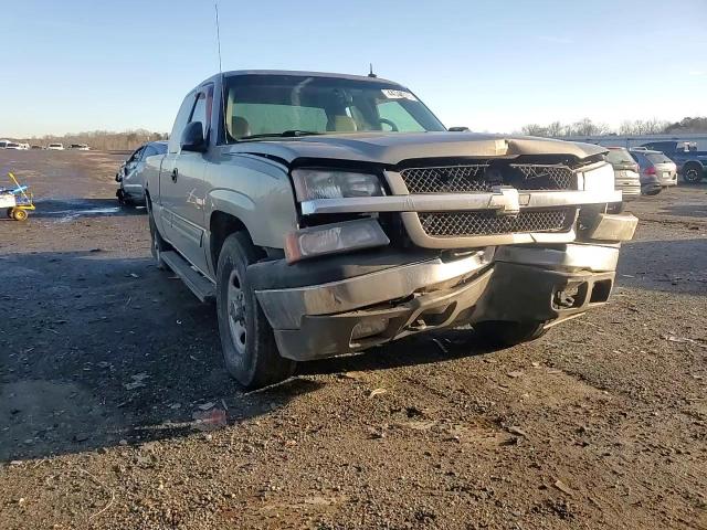 2003 Chevrolet Silverado - Image 10