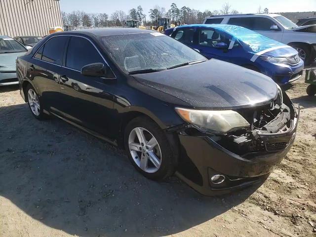 2014 Toyota Camry - Image 11